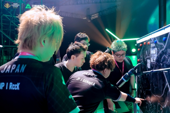 压的国际赛 压的国际赛