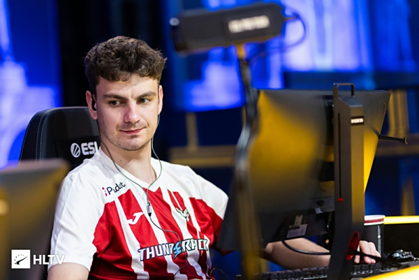 已经让他在 已经让他在