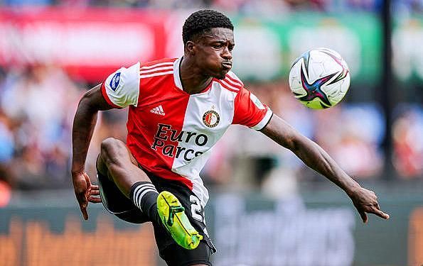 汗渍与领口 汗渍与领口